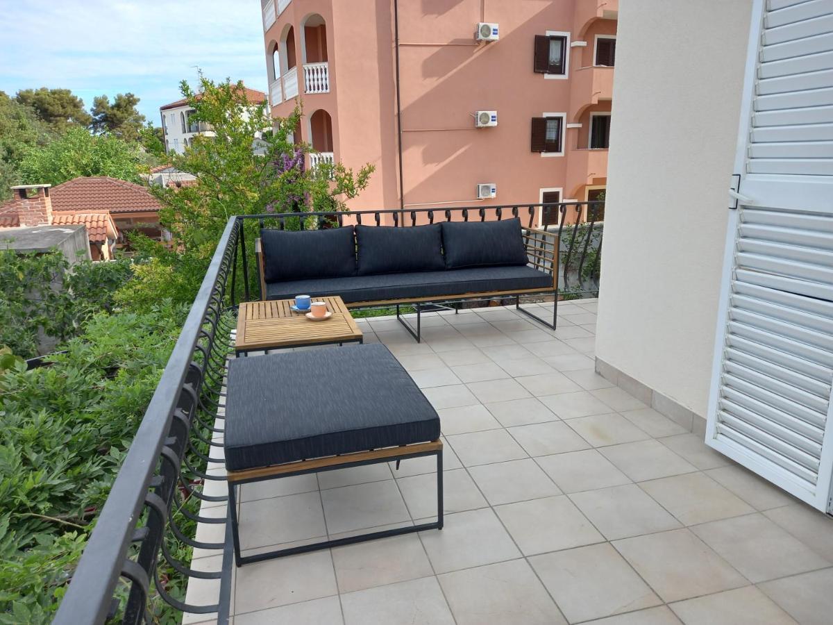 Apartman Noni Biograd Na Moru Exterior foto